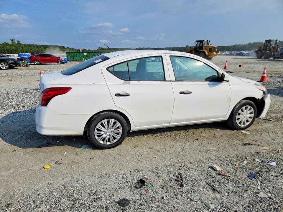 2019 NISSAN VERSA S 3