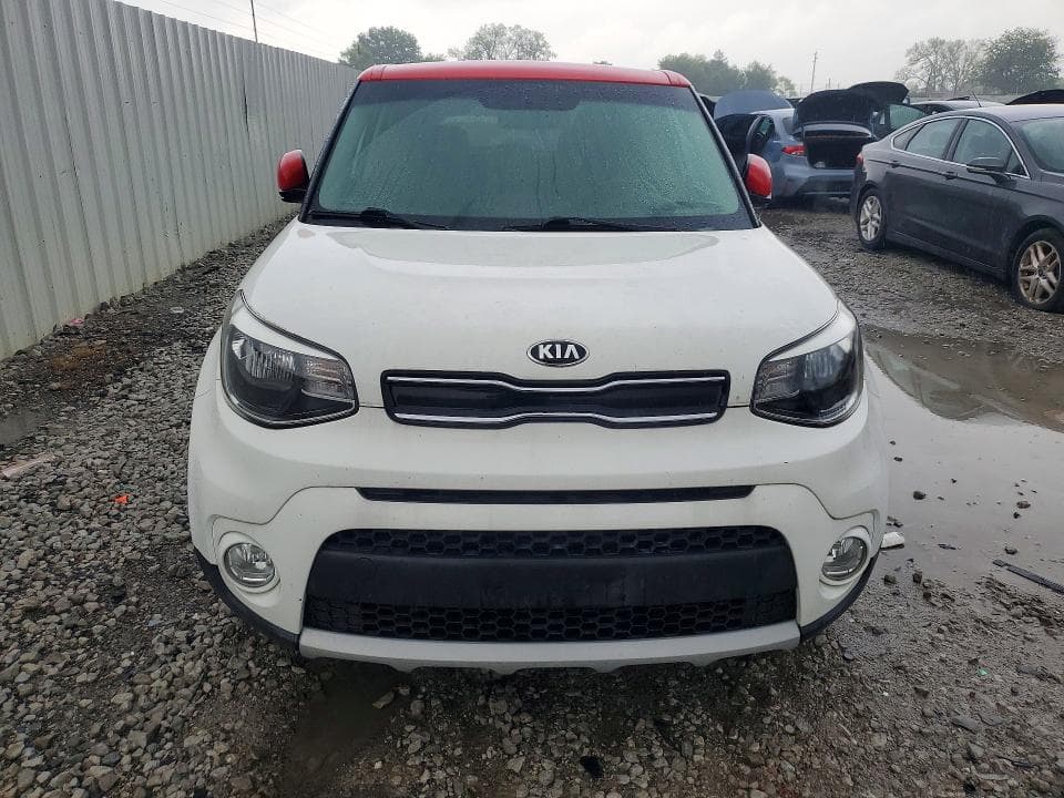 2019 KIA SOUL + 5