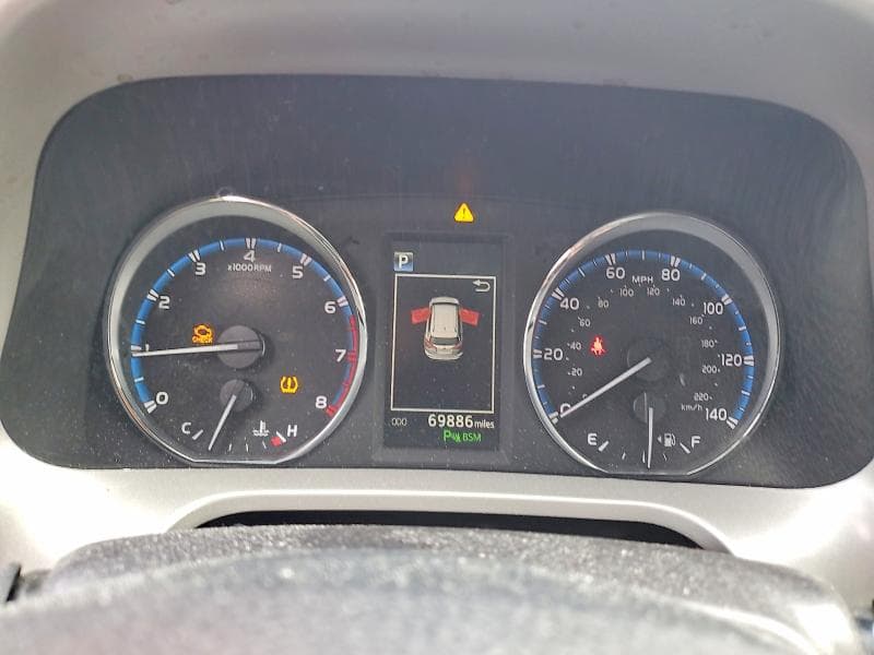 2017 TOYOTA RAV4 PLATINUM 9