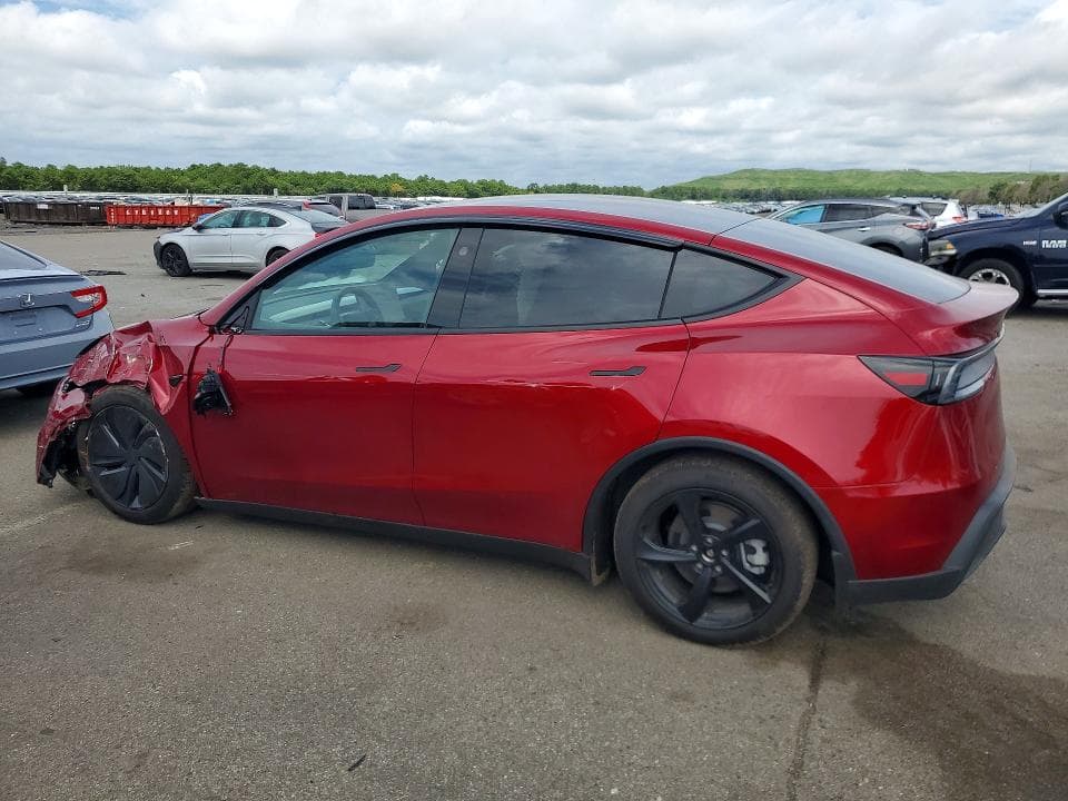 2026 TESLA MODEL Y 2