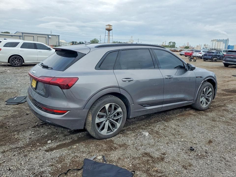 2021 AUDI E-TRON PREMIUM PLUS 3