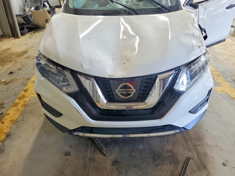 2017 NISSAN ROGUE S 12