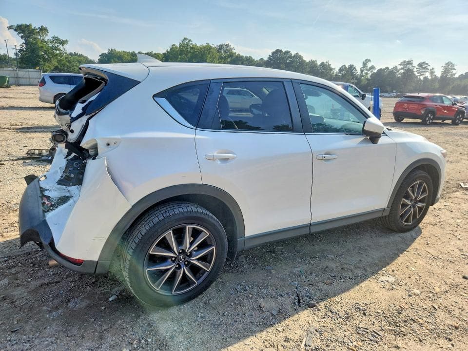 2018 MAZDA CX-5 TOURING 3