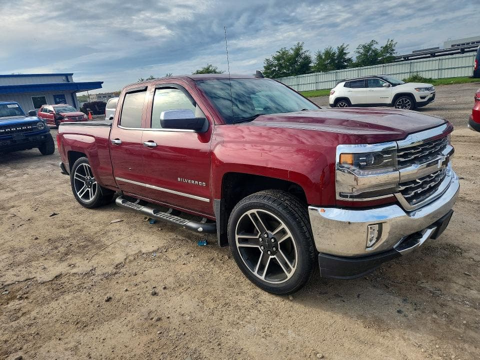 2017 CHEVROLET SILVERADO 4