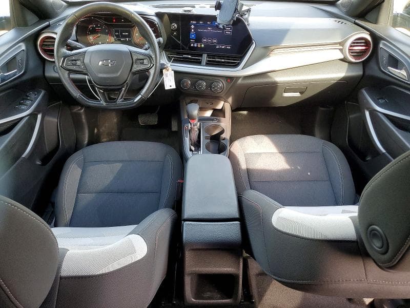 2024 CHEVROLET TRAX 1RS 8
