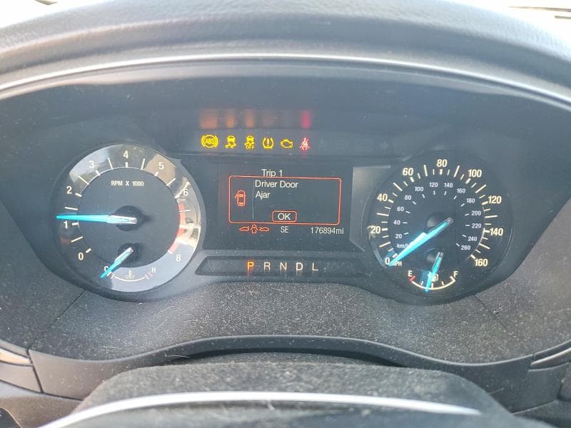 2017 FORD FUSION SE 9