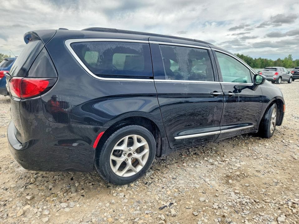 2017 CHRYSLER PACIFICA TOURING L 3