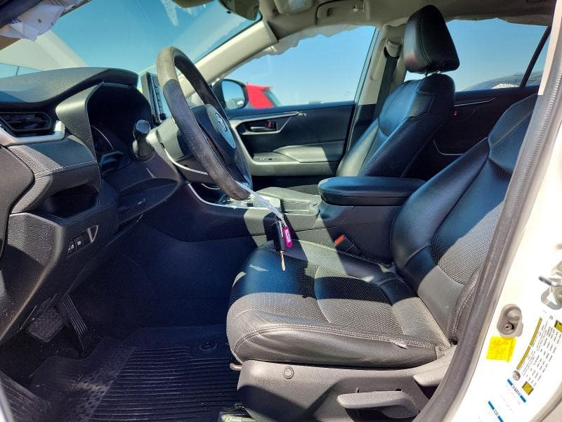 2021 TOYOTA RAV4 LE 7
