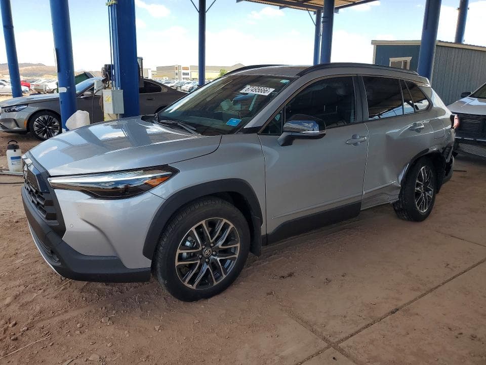 2026 TOYOTA COROLLA CROSS XLE - 1