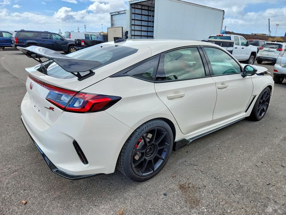 2024 HONDA CIVIC TYPE-R 3