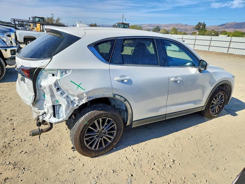 2020 MAZDA CX-5 TOURING 3