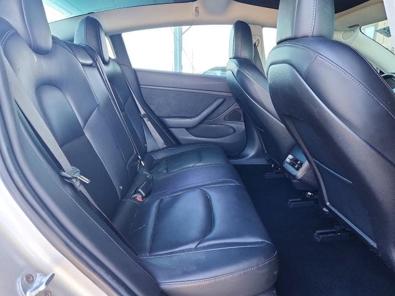 2018 TESLA MODEL 3 10