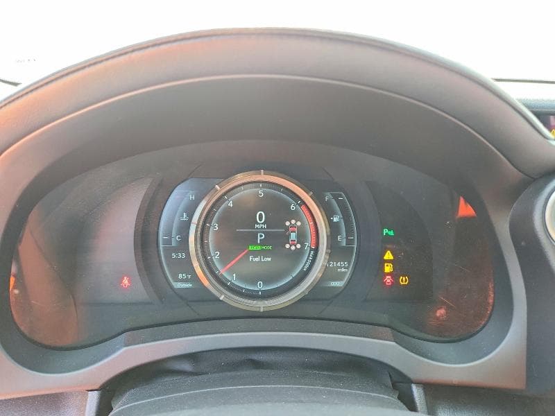 2018 LEXUS IS 300 9