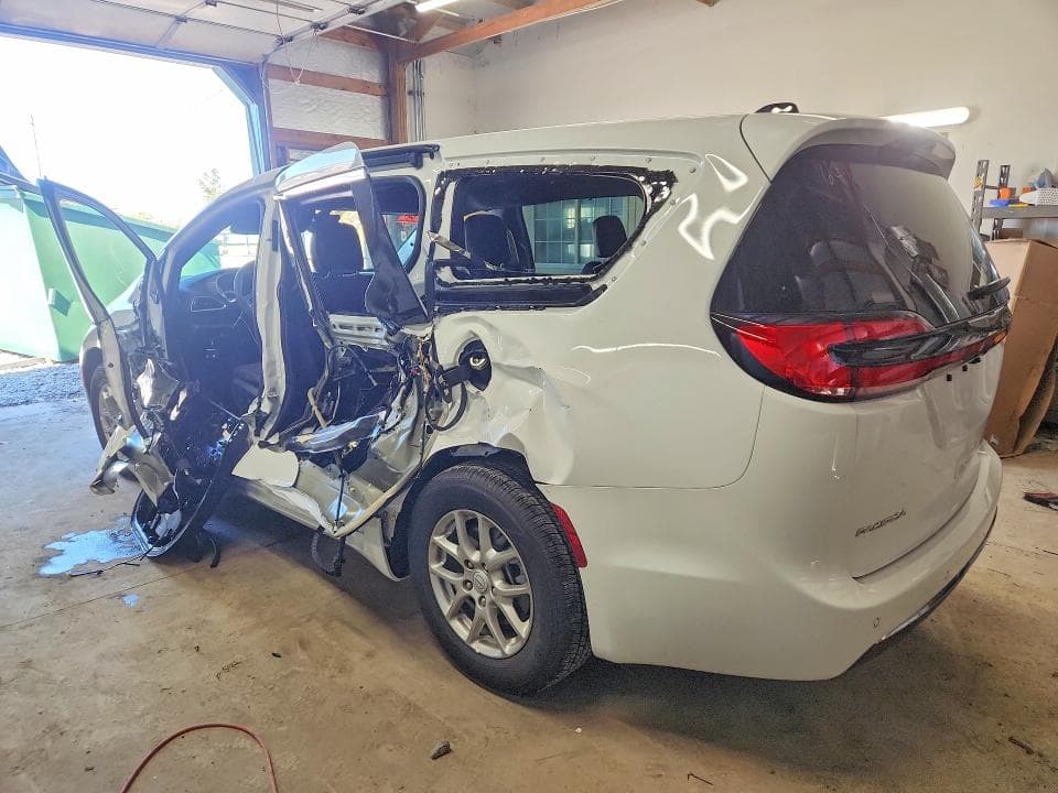 2026 CHRYSLER PACIFICA SELECT 2