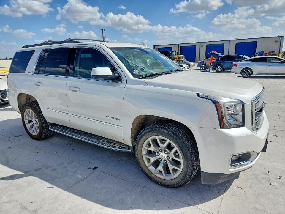 2017 GMC YUKON SLT 4