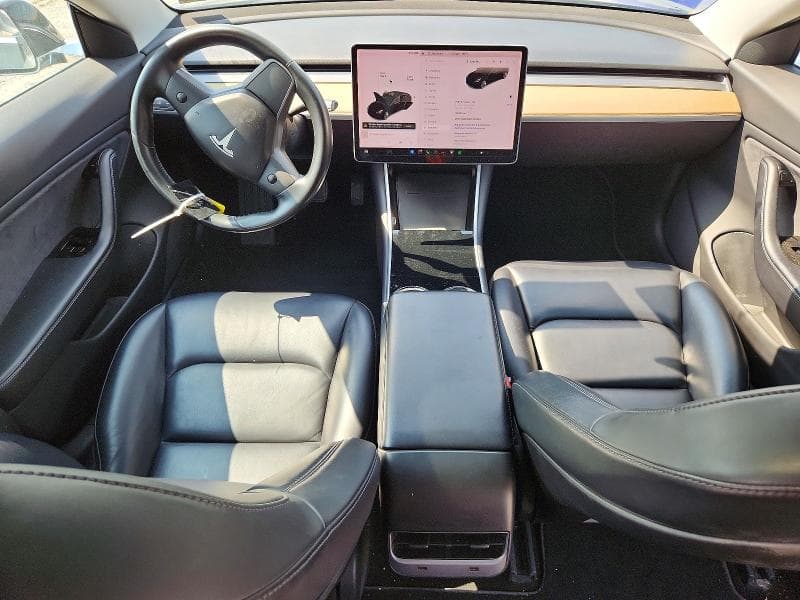 2018 TESLA MODEL 3 8