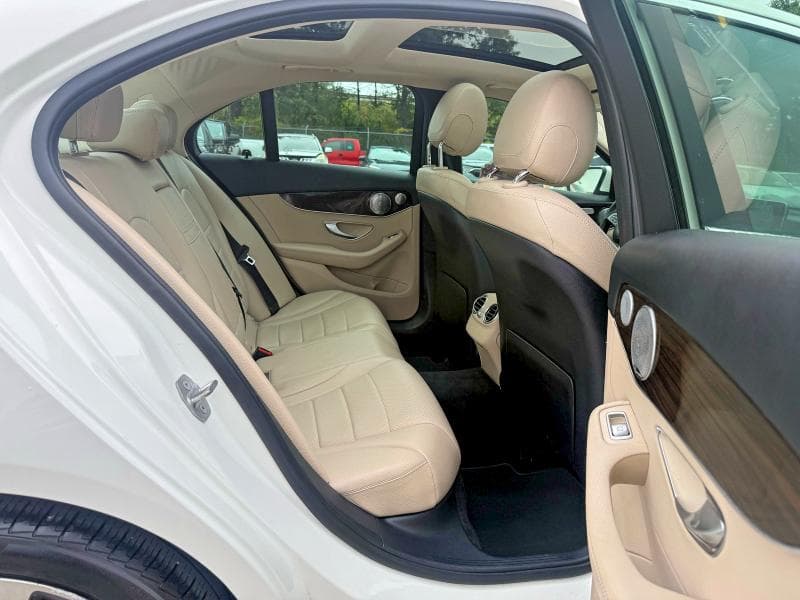 2017 MERCEDES-BENZ C 300 4MATIC 6