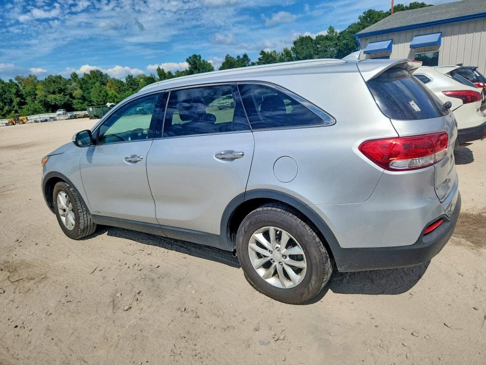 2017 KIA SORENTO LX 2