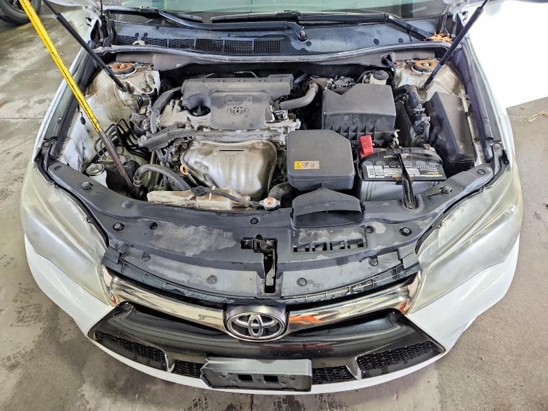 2017 TOYOTA CAMRY SE 11