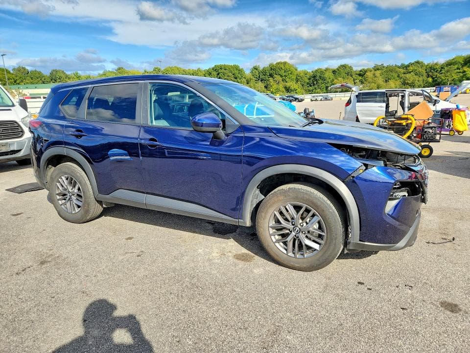 2026 NISSAN ROGUE SV 4