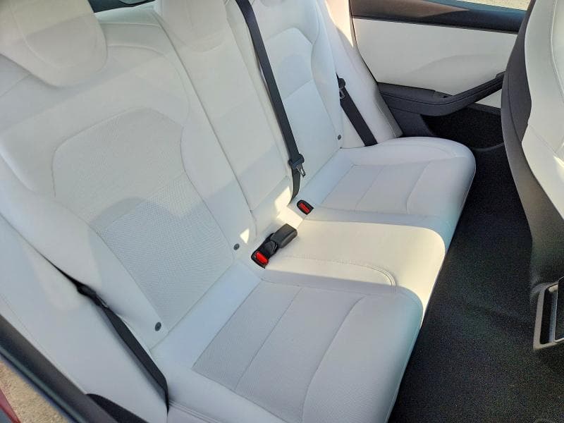 2026 TESLA MODEL 3 10