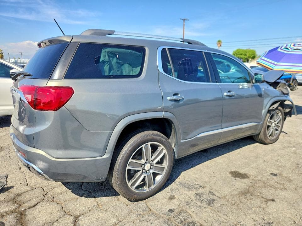 2017 GMC ACADIA DENALI 3