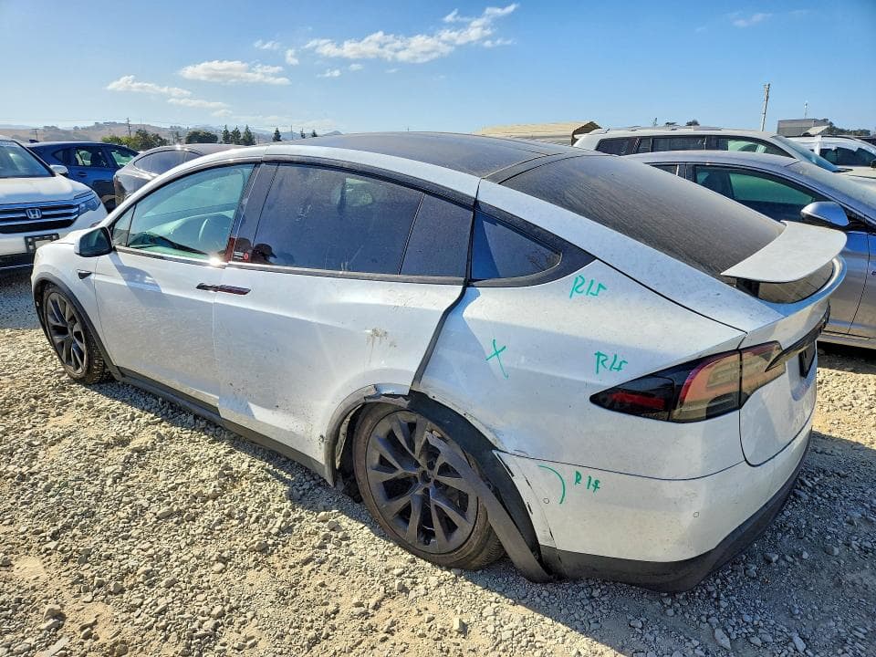 2022 TESLA MODEL X 2