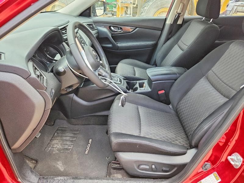 2017 NISSAN ROGUE SV 7