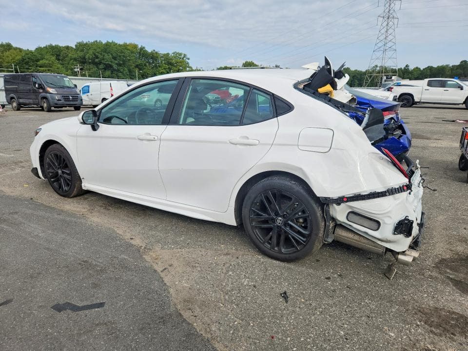 2025 TOYOTA CAMRY SE 2