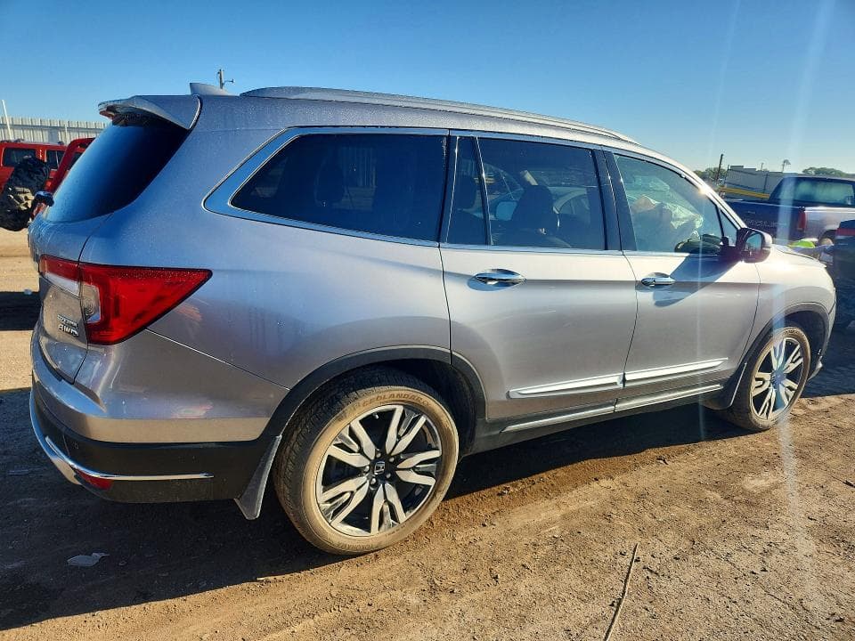 2019 HONDA PILOT TOURING 3