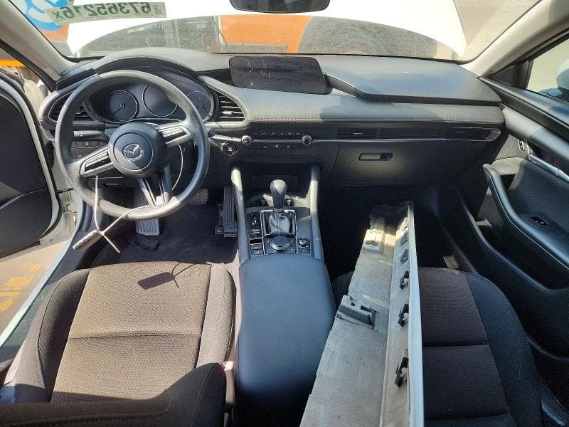 2019 MAZDA 3 8