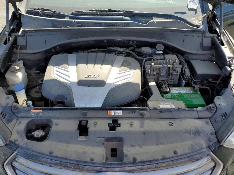 2017 HYUNDAI SANTA FE SE 12