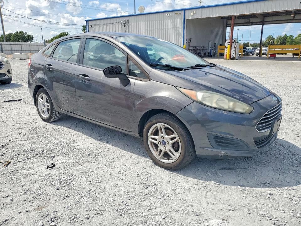 2017 FORD FIESTA SE 4