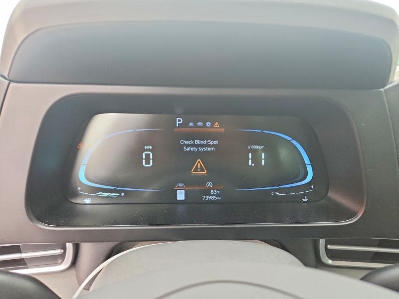 2024 HYUNDAI ELANTRA SE 9