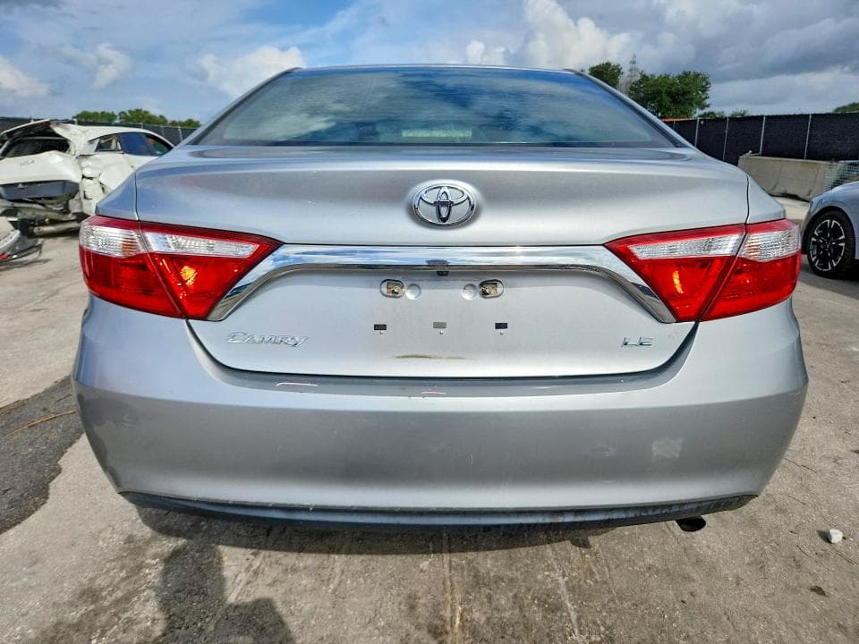 2017 TOYOTA CAMRY LE 6