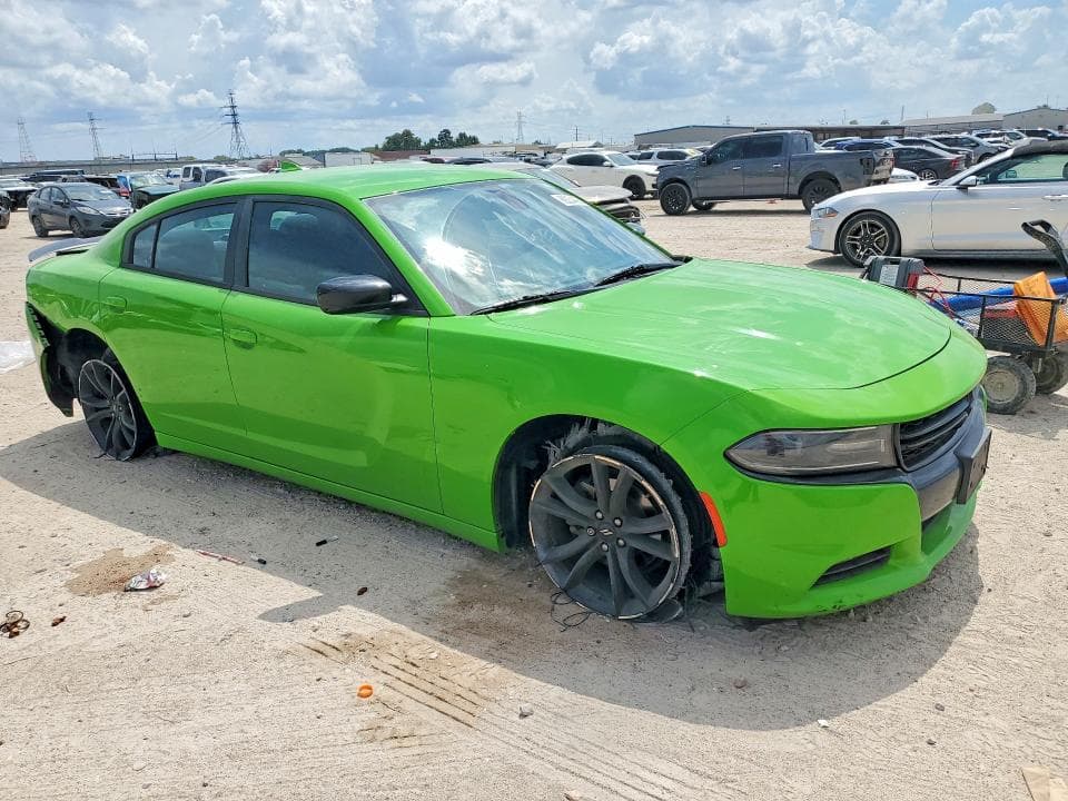 2017 DODGE CHARGER SXT 4