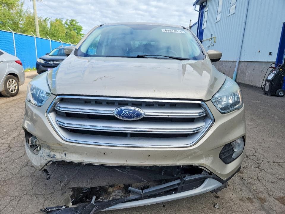 2017 FORD ESCAPE SE 5