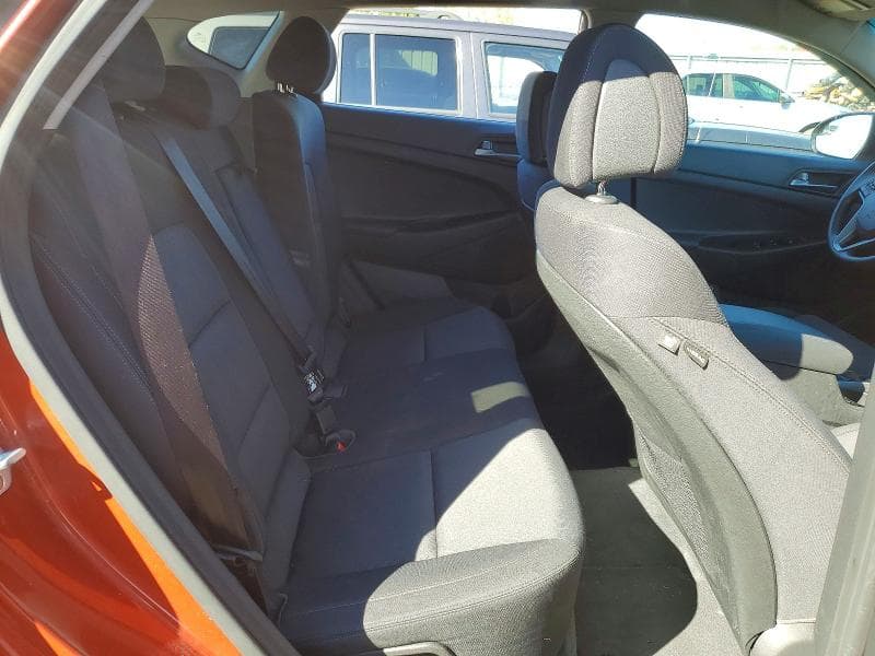 2017 HYUNDAI TUCSON SE 10