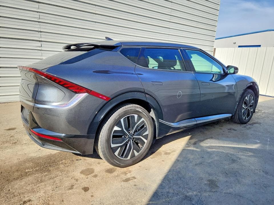 2023 KIA EV6 WIND 3