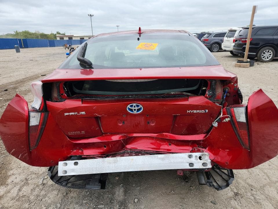 2018 TOYOTA PRIUS THREE 6