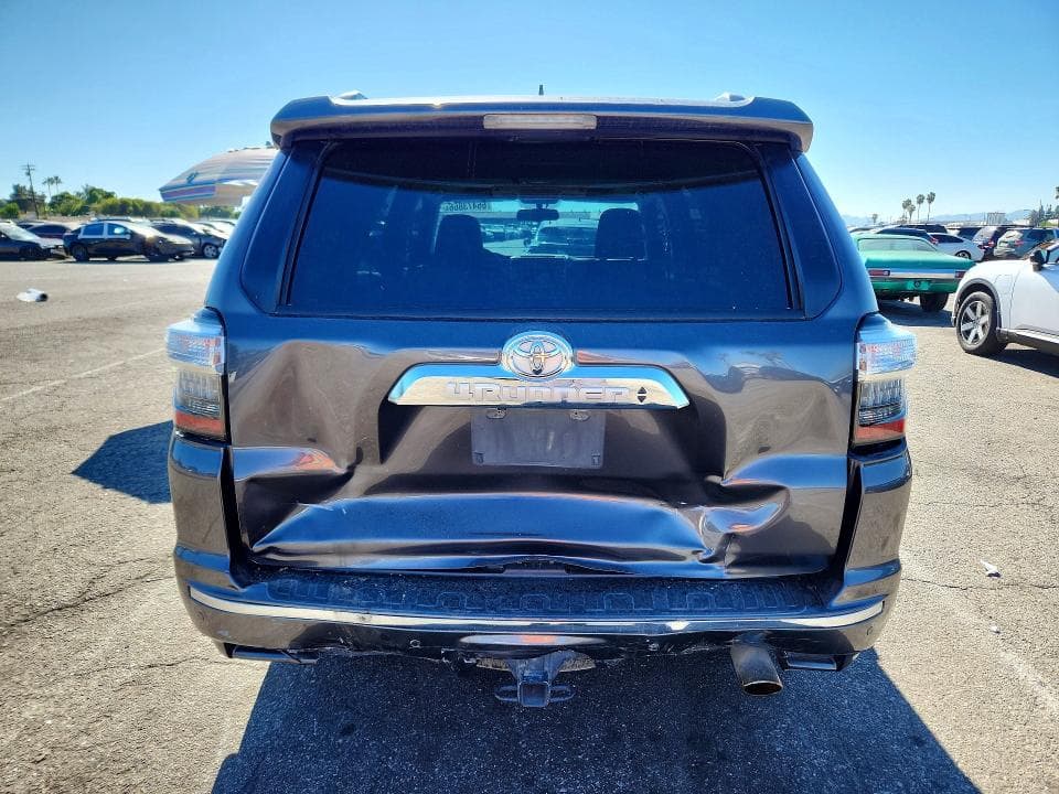 2017 TOYOTA 4RUNNER LIMITED 6