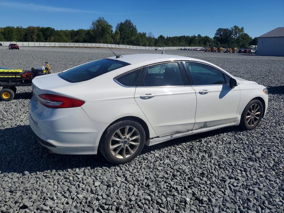 2017 FORD FUSION SE 3