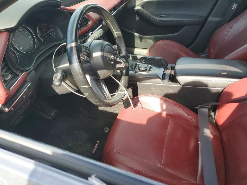 2019 MAZDA 3 PREMIUM 7