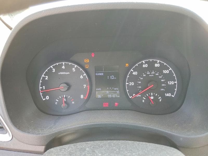 2018 HYUNDAI ACCENT SE 9