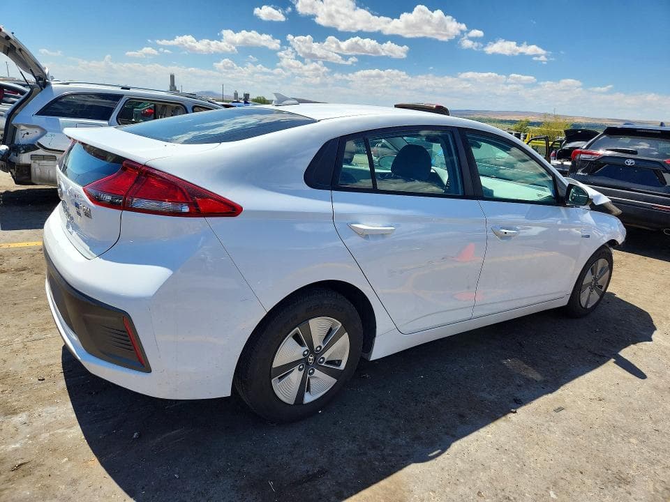 2020 HYUNDAI IONIQ BLUE 3