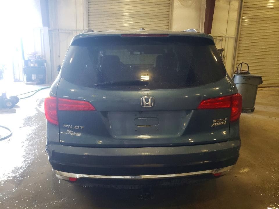 2017 HONDA PILOT TOURING 6