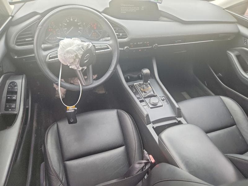 2020 MAZDA 3 SELECT 8