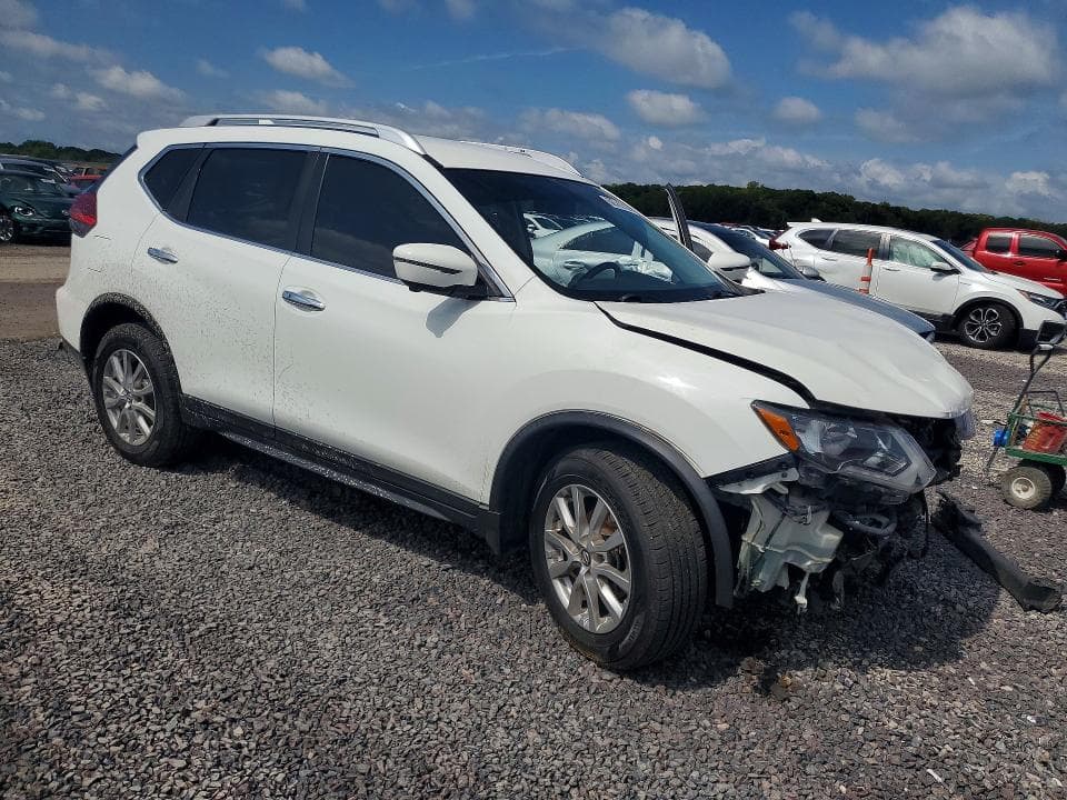 2017 NISSAN ROGUE SV 4
