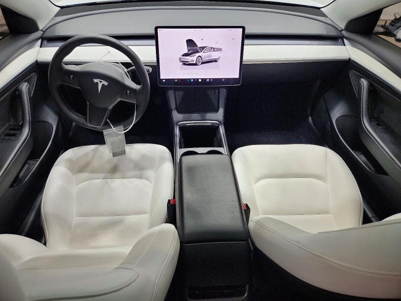 2023 TESLA MODEL 3 8