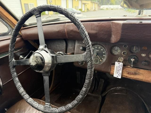 1953 JAGUAR MARK VII 11